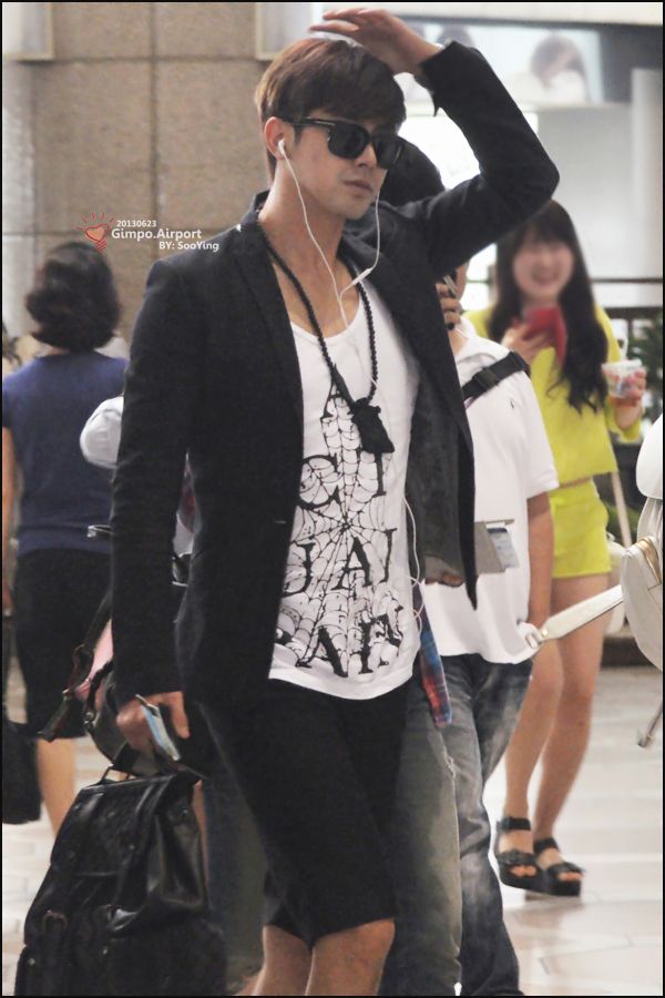  photo 687adfdcgdfc89c6a90a2amp690_zps3057b84f.jpg