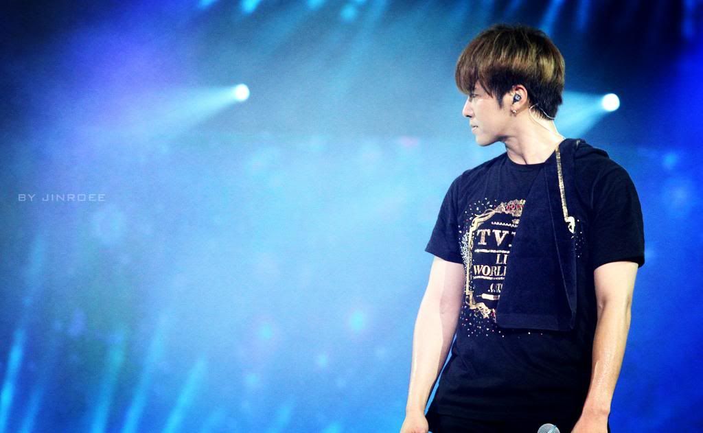  photo 2lr04_zpsd845a107.jpg