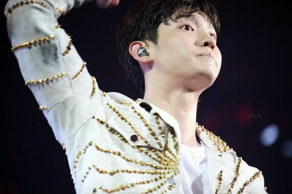  photo 84f460a5jw1e6uslld32kj21kw11x109_zps29206b4c.jpg