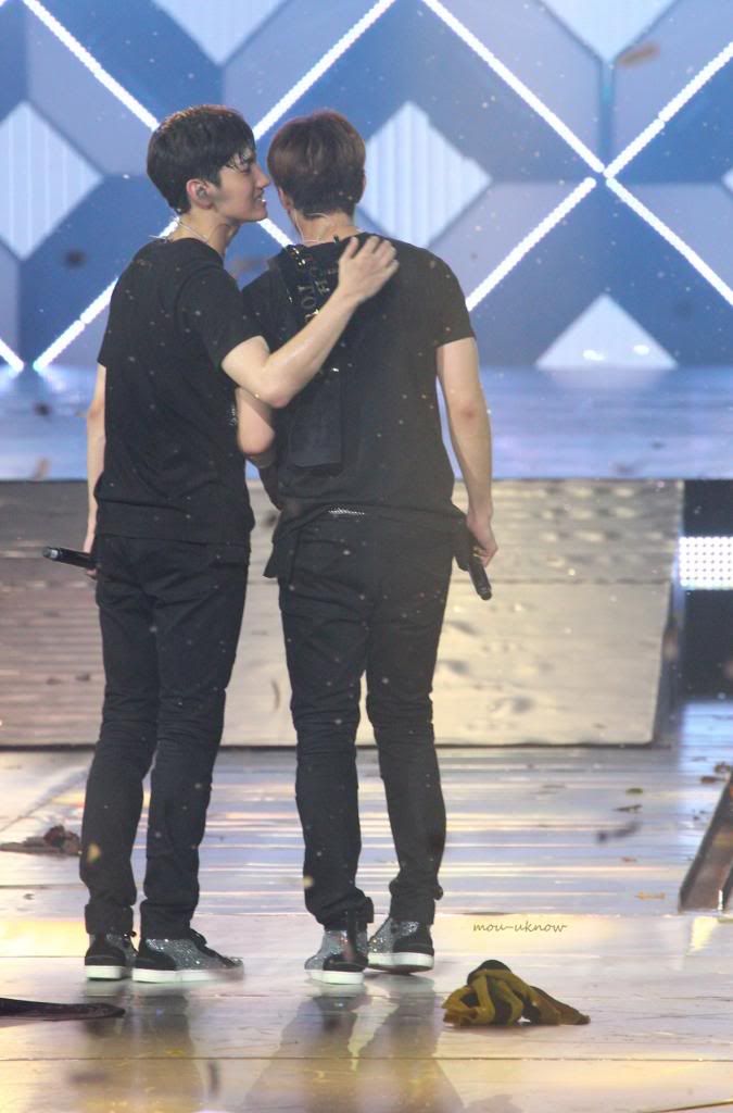  photo tumblr_mq9gtsu0pk1rj74hmo1_1280_zpsaa44e0d0.jpg