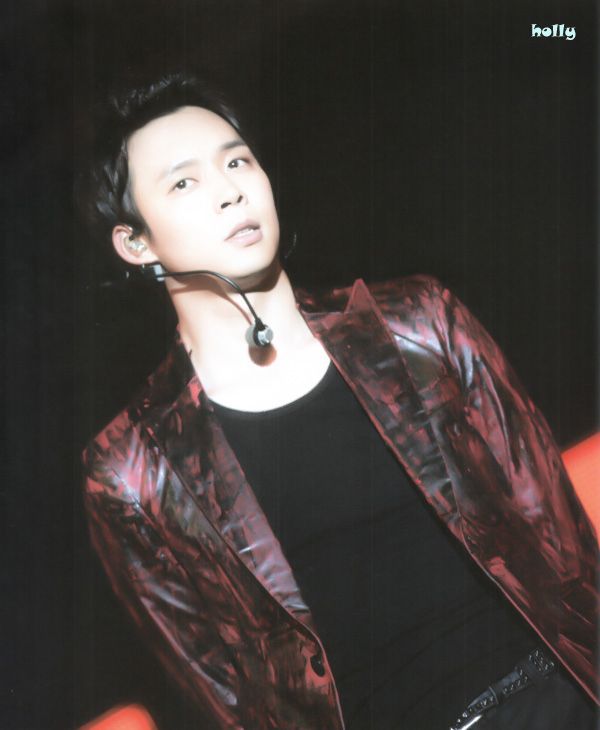  photo jyj_magazine_vol2_109_zpsc211f00c.jpg