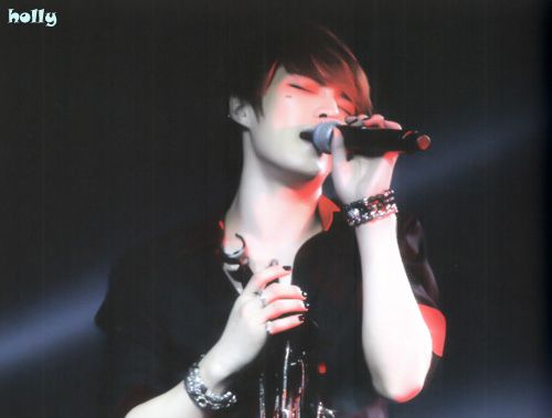  photo jyj_magazine_vol2_111_zps2380d352.jpg