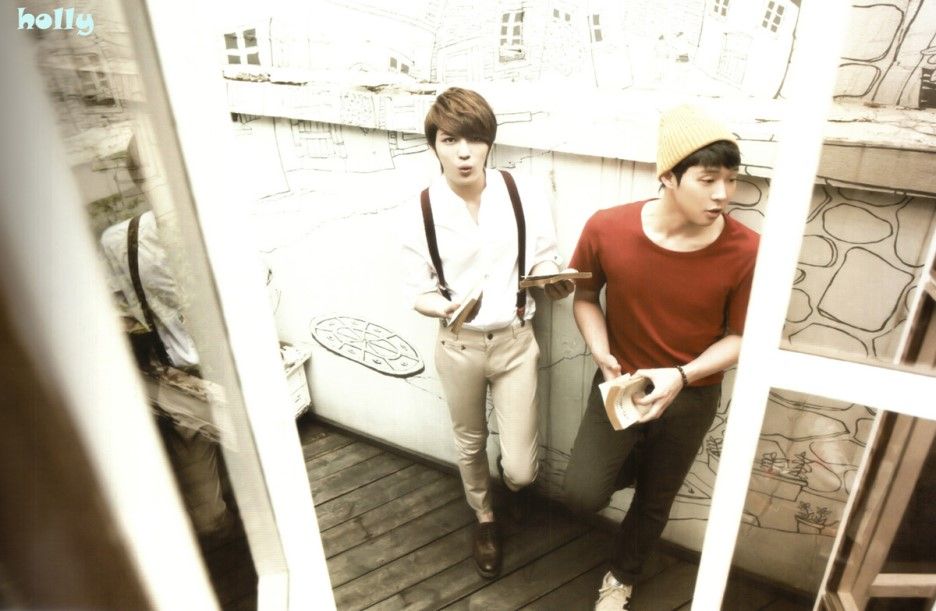  photo jyj_magazine_vol2_4_zps3dd29676.jpg