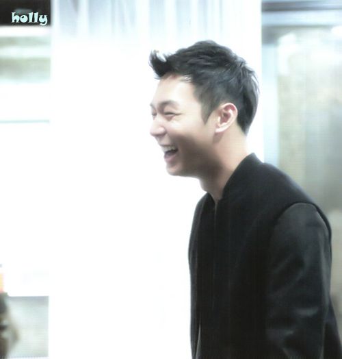  photo jyj_magazine_vol2_59_zpsc59261c7.jpg