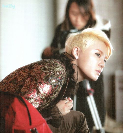  photo jyj_magazine_vol2_70_zps98525855.jpg