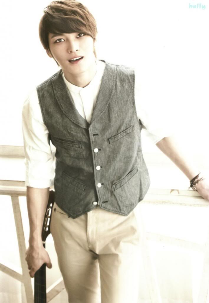  photo jyj_magazine_vol2_7_zpsf07cf909.jpg