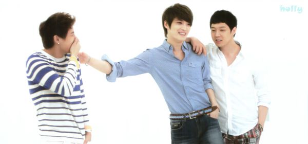  photo jyj_magazine_vol2_99_zps719c6c1c.jpg