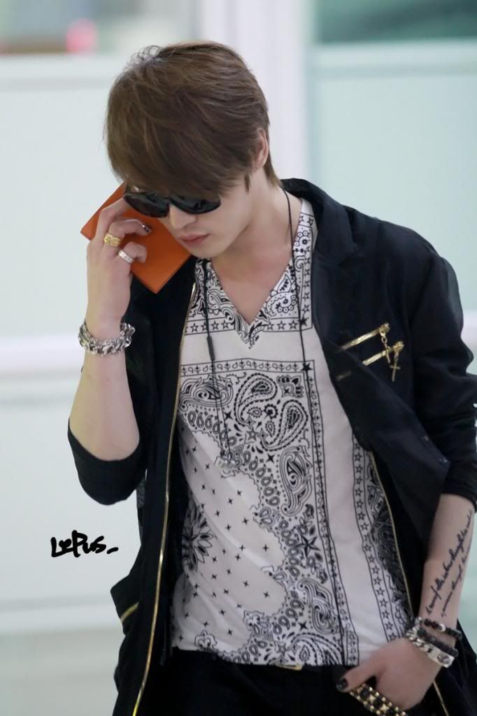  photo 3xzw_zpsfe5d4b61.jpg