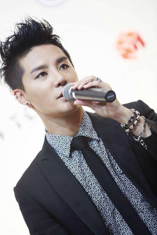  photo BPh2ffCCMAAs8DNjpglarge_zps0e0ff0b7.jpg