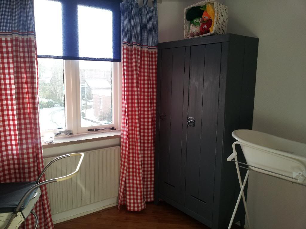 Gordijnen kinderkamer zwart wit: witte gordijnen voor de babykamer ...