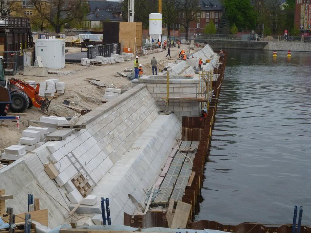 Neue-Uferbefestigung-Humboldthafen2_zps2ca1da08.jpg