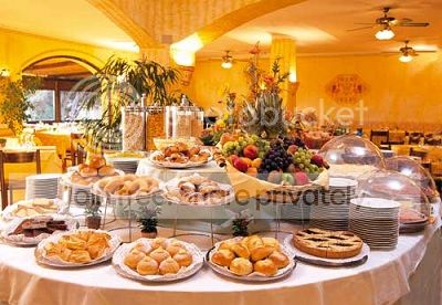 Buffet-Breakfast_zpscbdb0025.jpg